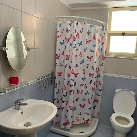 Apartamento Vlora Apartment *